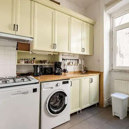 Charming Historical In Galata *