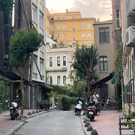 Charming Historical In Galata Appartement Istambul